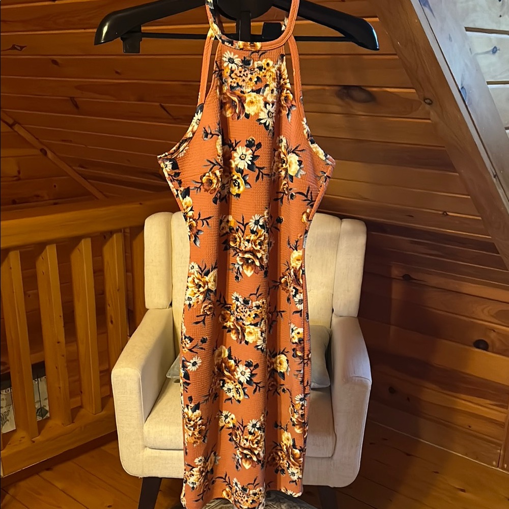 Love Chesley Floral Midi Dress in rusty Orange
